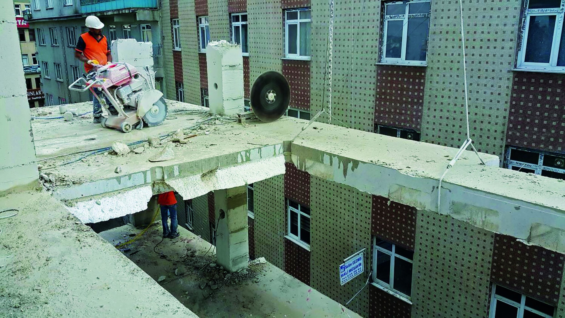 Hidrolik Duvar Kesme Makineleri İle Beton Kesimleri